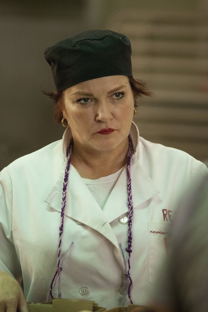 Orange Is the New Black - Rána do hrudníku - Z filmu - Kate Mulgrew