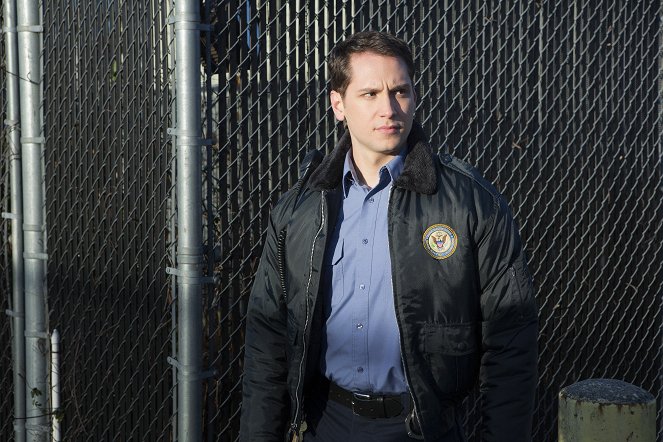 Orange Is the New Black - Imaginary Enemies - Van film - Matt McGorry