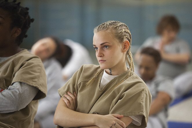 Orange Is the New Black - The Chickening - Photos - Madeline Brewer