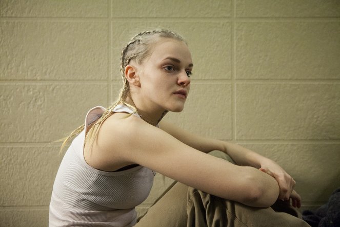 Orange Is the New Black - Season 1 - Moscow Mule - Photos - Madeline Brewer
