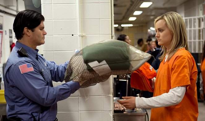 Orange Is the New Black - Série 2 - Žíznivý ptáček - Z filmu - Taylor Schilling