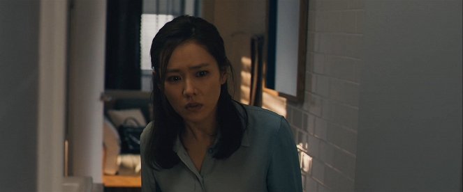 Nabbeunnomeun jookneunda - Do filme - Ye-jin Son