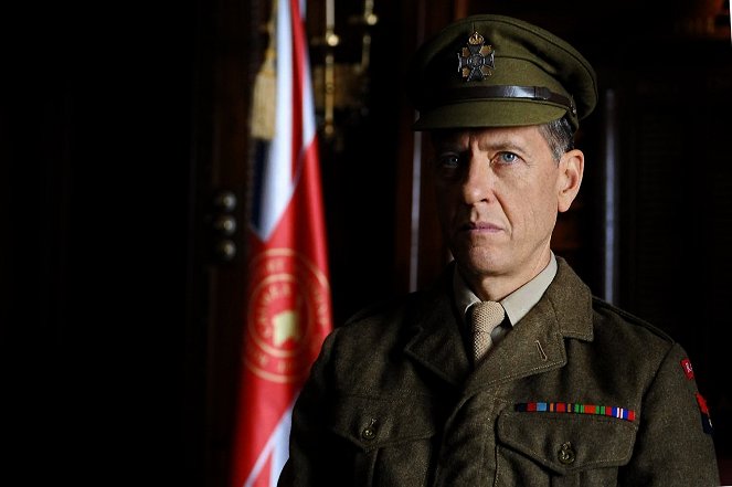 Queen and Country - Film - Richard E. Grant