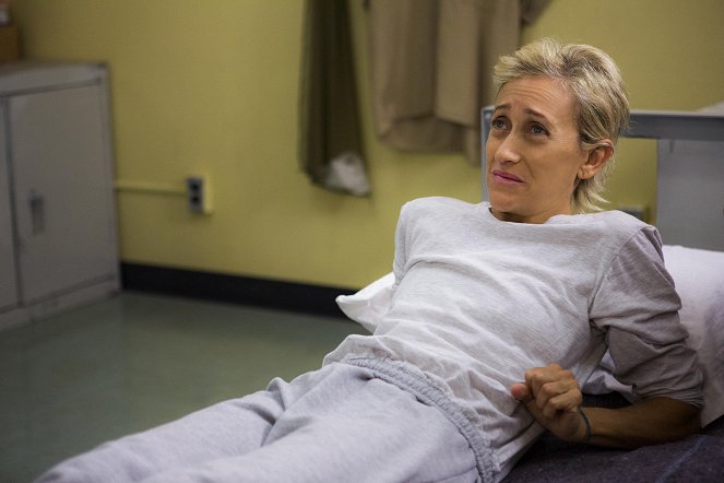 Orange Is the New Black - A Whole Other Hole - Photos - Constance Shulman