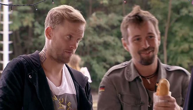Ohnivý kuře - První bitva - De la película - Jakub Prachař, Jan Dolanský