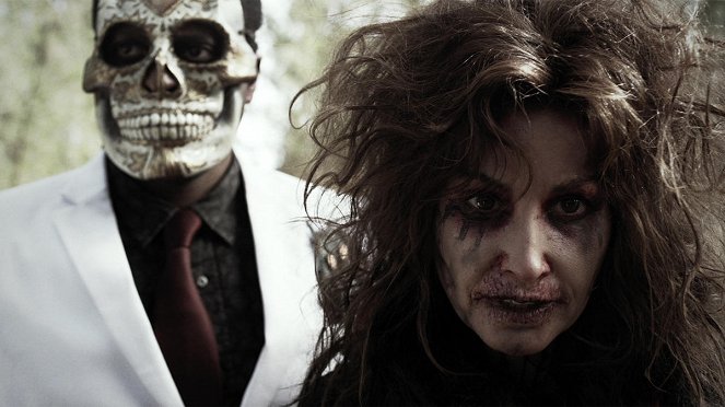 Z Nation - All Good Things Must Come to an End - De la película - Gina Gershon