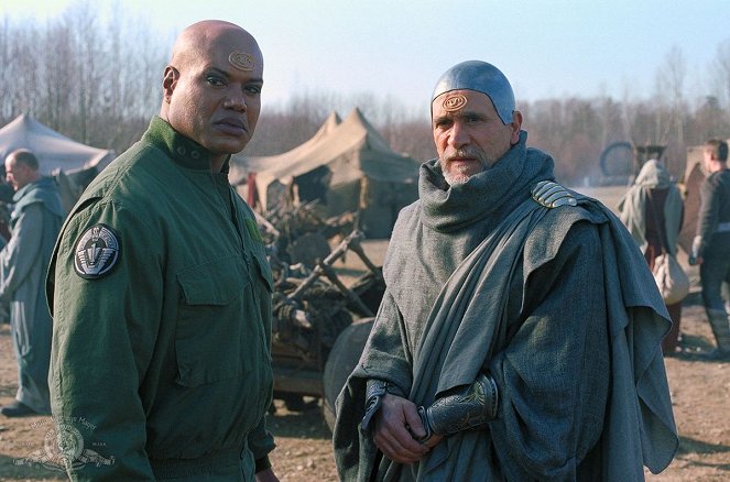 Stargate SG-1 - Season 6 - Redemption: Part 1 - Kuvat elokuvasta - Christopher Judge, Tony Amendola