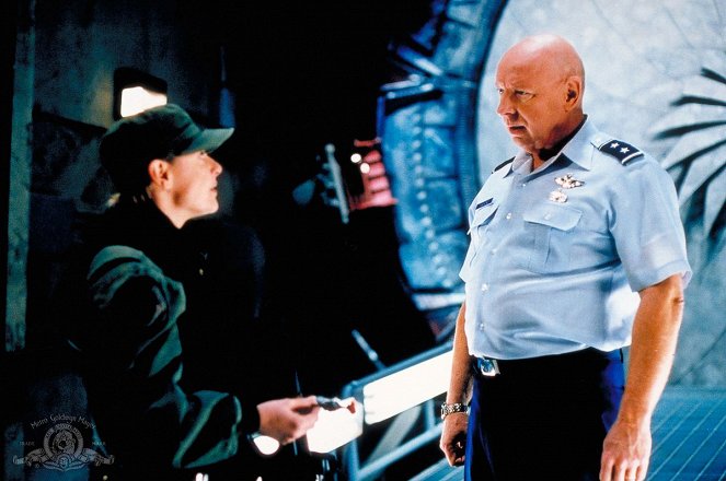 Stargate SG-1 - Season 6 - Redemption: Part 1 - Van film - Don S. Davis