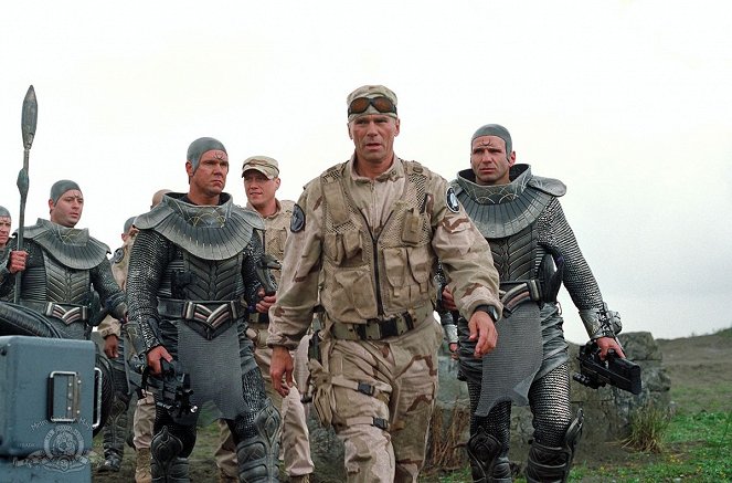 Stargate SG-1 - Season 6 - The Other Guys - Photos - Richard Dean Anderson