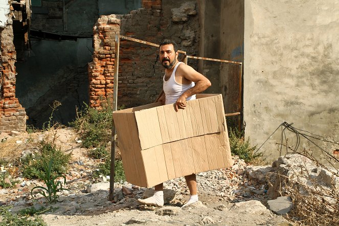 Seytan Tüyü - De la película - Mustafa Üstündağ