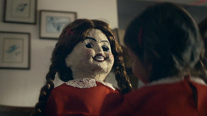 Svědci paranormálních jevů - Suzy Doll - Z filmu