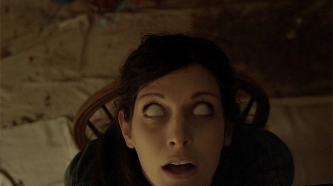 Paranormálne záhady - Season 4 - Demon House - Z filmu - Angela Cavallin