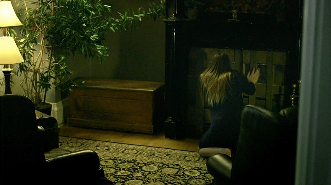 Phénomène paranormal - The Fireplace - Film