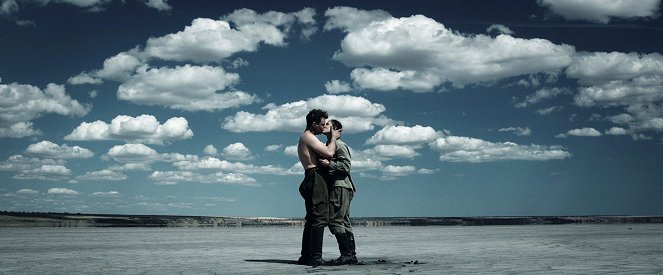 Red Sniper - Die Todesschützin - Filmfotos - Evgeniy Tsyganov, Yulia Peresild
