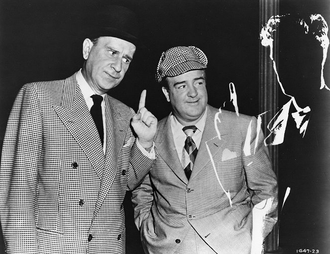 Abbott and Costello Meet the Invisible Man - Filmfotos - Bud Abbott, Lou Costello