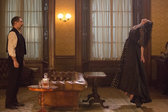 Penny Dreadful - What Death Can Join Together - Photos - Timothy Dalton, Eva Green