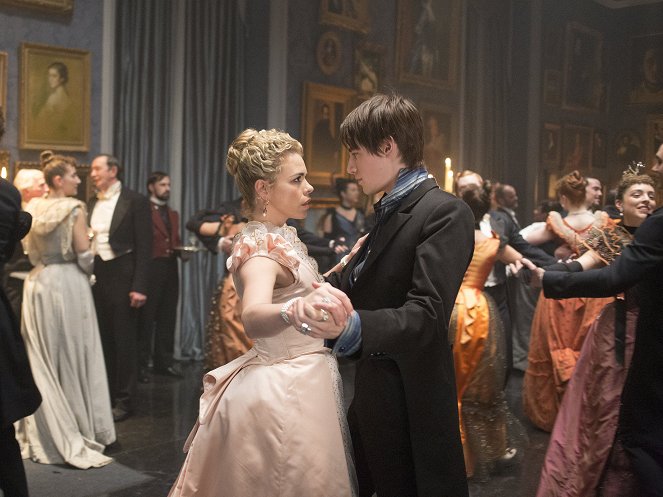 Penny Dreadful - Glorious Horrors - Photos - Billie Piper, Reeve Carney