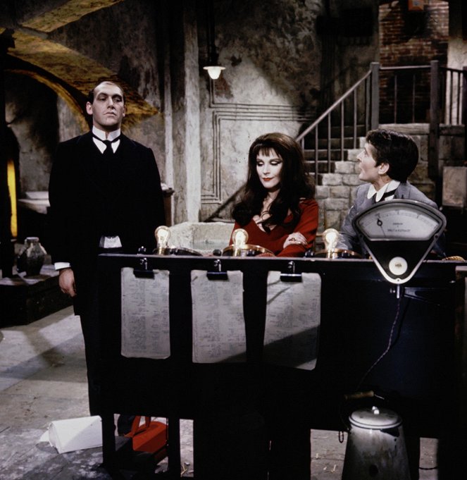 Carry On Screaming! - Photos - Fenella Fielding, Kenneth Williams