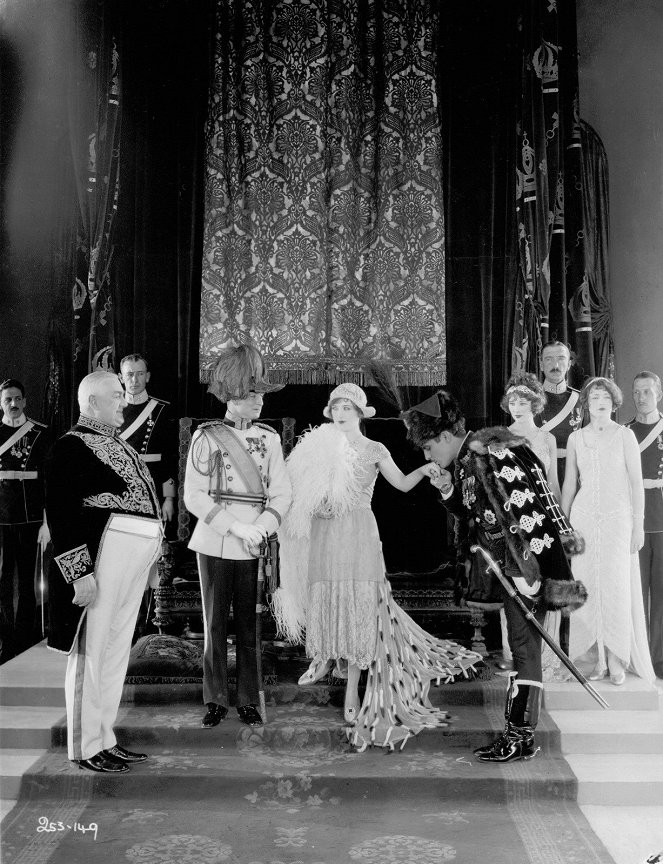 Kruununprinssin rakkaus - Kuvat elokuvasta - Creighton Hale, Marion Davies
