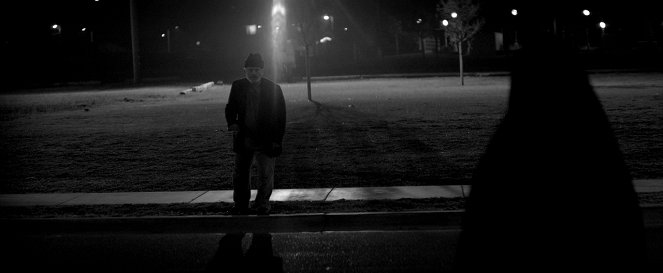 A Girl Walks Home Alone at Night - Van film
