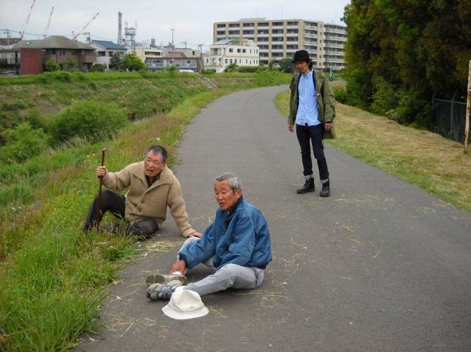 Walking with a Friend - Photos - 上田耕一, Chôei Takahashi