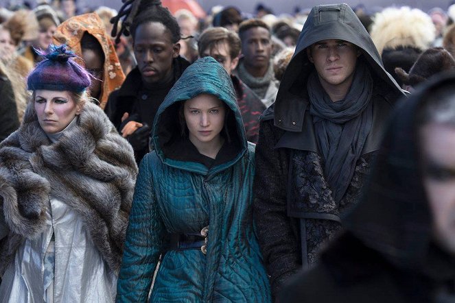 Hunger Games: Síla vzdoru 2. část - Z filmu - Jennifer Lawrence, Liam Hemsworth
