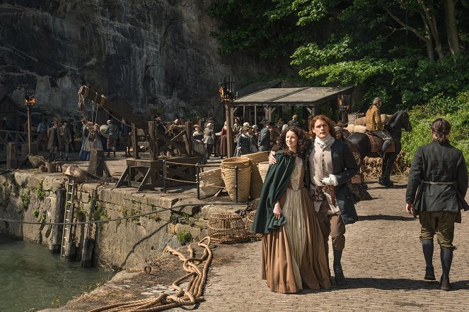 Outlander - Die Highland-Saga - Season 2 - Reise ins Ungewisse - Filmfotos - Caitríona Balfe, Sam Heughan
