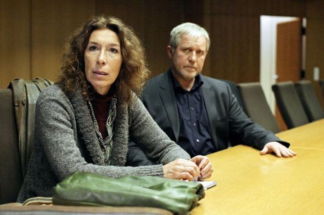 Tatort - Zwischen den Fronten - Photos - Adele Neuhauser, Harald Krassnitzer