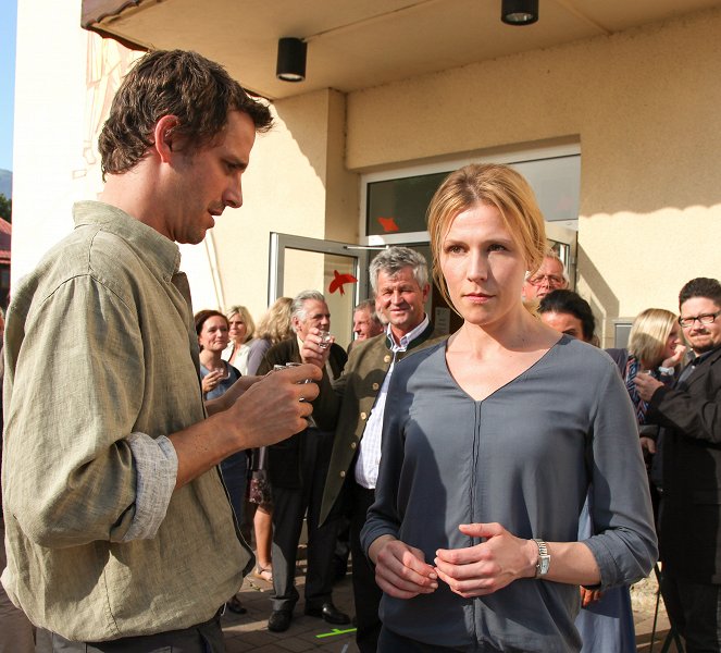 Ein Geheimnis im Dorf - Schwester und Bruder - Filmfotos - Max von Thun, Stefan Matousch, Franziska Weisz