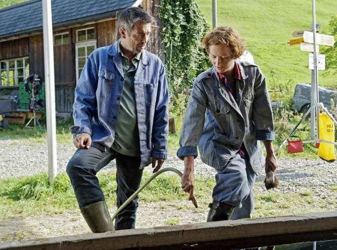 Tatort - Hanglage mit Aussicht - Photos - Stefan Gubser, Sarah Sophia Meyer