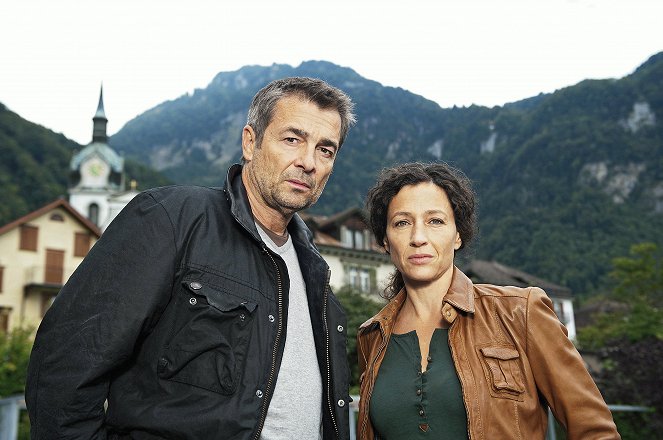 Tatort - Season 43 - Hanglage mit Aussicht - Promoción - Stefan Gubser, Delia Mayer