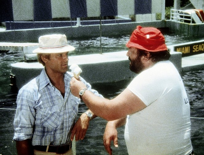 Trinity: Gambling for High Stakes - Photos - Terence Hill, Bud Spencer