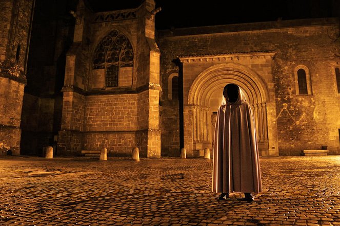 Stíny smrti - Meurtres à Carcassonne - Z filmu