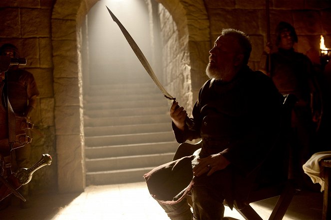 Of Kings and Prophets - Offerings of Blood - De la película - Ray Winstone