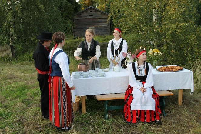 Midsummer Girl - Photos - Elli Maanpää, Annastiina Toppari, Kristiina Karhu