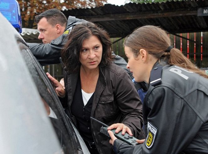 Tatort - Season 41 - Bluthochzeit - Photos - Eva Mattes, Anne Diemer