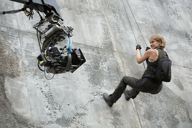 The Divergent Series: Allegiant - Making of - Shailene Woodley