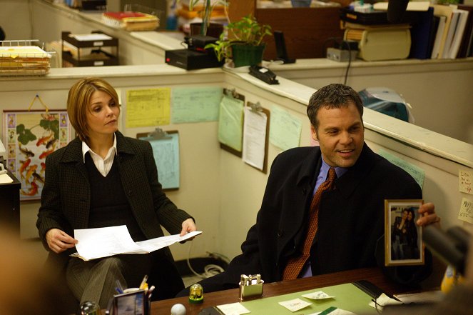 Law & Order: Criminal Intent - Cherry Red - Photos - Kathryn Erbe, Vincent D'Onofrio