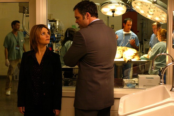 Law & Order: Criminal Intent - Zoonotic - Photos - Kathryn Erbe, Vincent D'Onofrio
