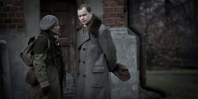 Obława - De la película - Weronika Rosati, Maciej Stuhr