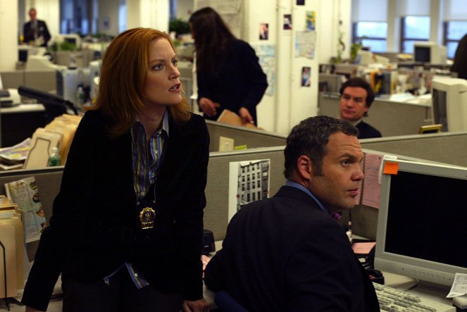 Law & Order: Criminal Intent - Season 3 - Pravda - Photos - Samantha Buck, Vincent D'Onofrio