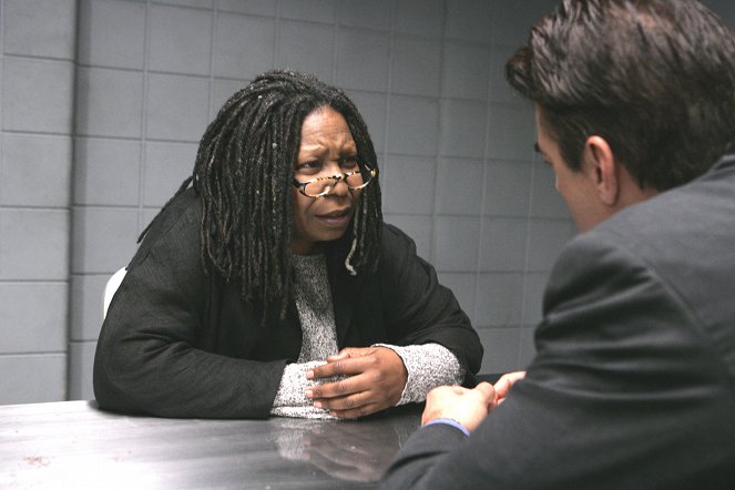 Zákon a pořádek: Zločinné úmysly - Až na kost - Z filmu - Whoopi Goldberg