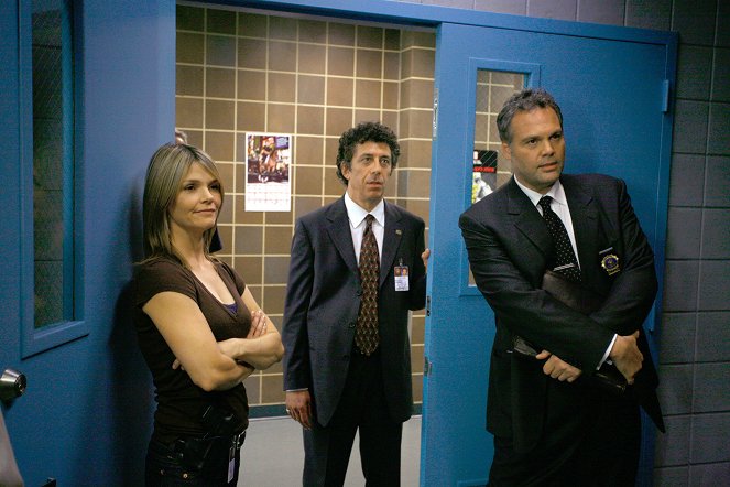 Law & Order: Criminal Intent - Season 6 - Blind Spot - Photos - Kathryn Erbe, Eric Bogosian, Vincent D'Onofrio