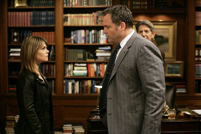 Law & Order: Criminal Intent - Self-Made - Photos - Kathryn Erbe, Vincent D'Onofrio
