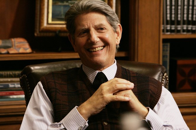Law & Order: Criminal Intent - Season 7 - Self-Made - Photos - Peter Coyote