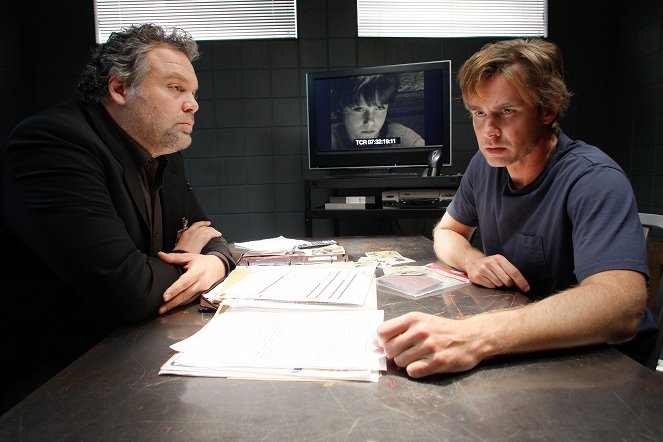 Law & Order: Criminal Intent - Identity Crisis - Photos - Vincent D'Onofrio, Sam Trammell