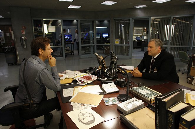 Zločinné úmysly - Season 9 - Loajalita (1. část) - Z filmu - Jeff Goldblum, Vincent D'Onofrio