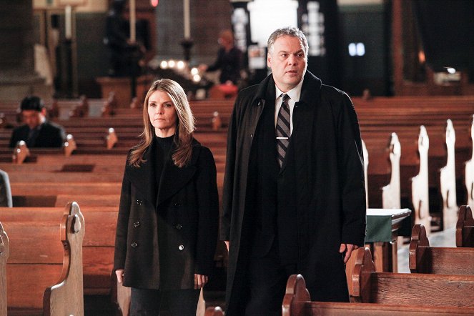 Law & Order: Criminal Intent - The Consoler - Photos - Kathryn Erbe, Vincent D'Onofrio