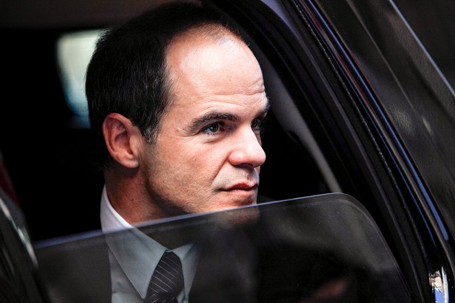 Law & Order: Criminal Intent - Season 10 - Boots on the Ground - Photos - Michael Kelly