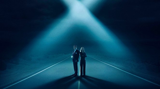 Akte X - Season 10 - Werbefoto - David Duchovny, Gillian Anderson